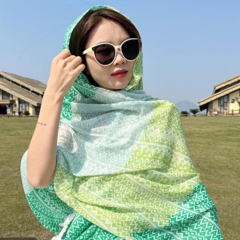 云南青海旅游丝巾夏季高级感女式中长外披复古民族风防晒盘扣披肩|undefined