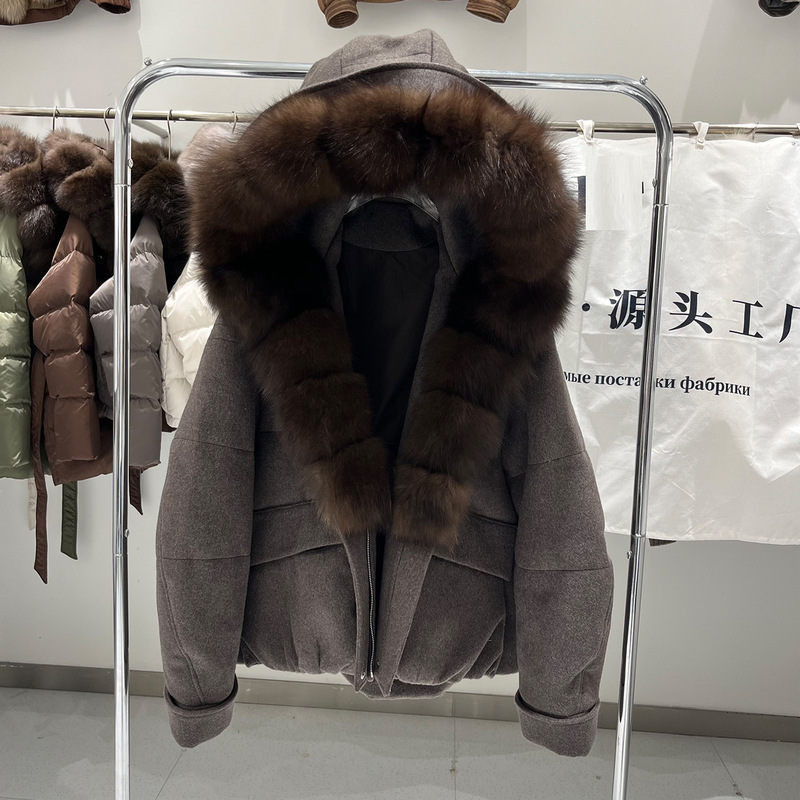 European Goods 2026 New Luxury Woolen Fox Fur Collar down Jacket for Women, Short Style, Thickened, Warm, Fashionable Coat European Goods 2026 New Luxury Woolen Fox Fur Collar down Jacket for Women, Short Style, Thickened, Warm, Fashionable Coat