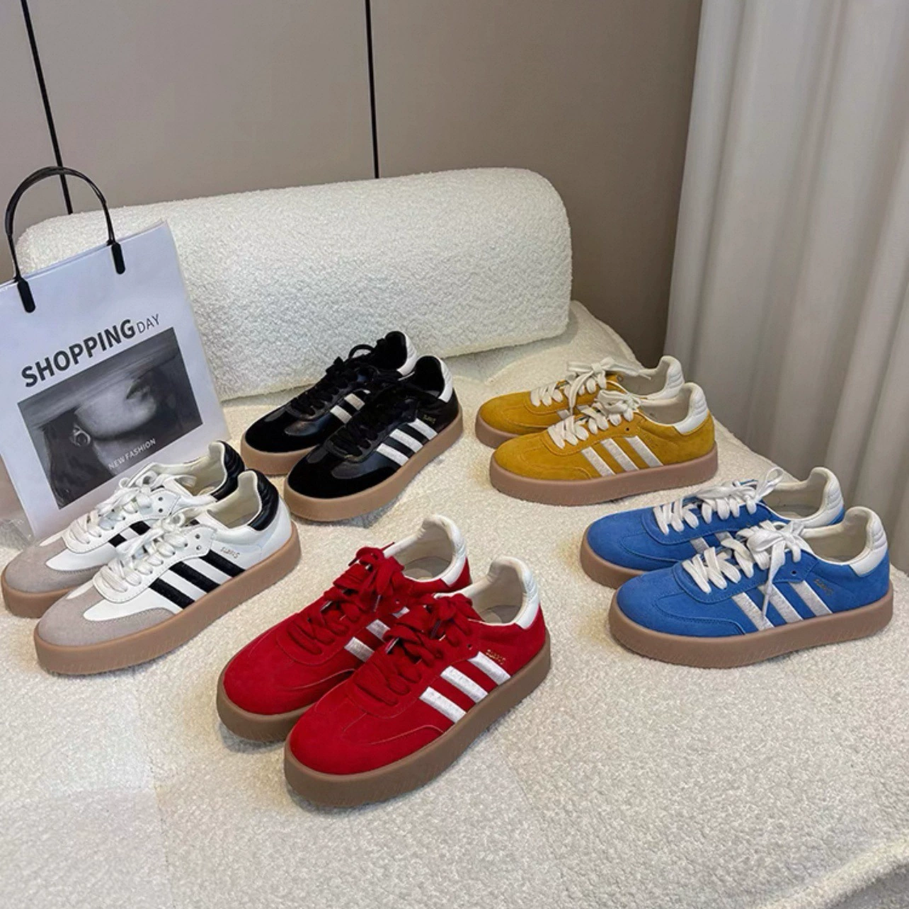 [Моральная тренировка Candy] Легко сочетается с колледжем. Обувь для моральной тренировки на толстой подошве высотой 6 см. Новинка 2025 года. Обувь Форрест Гамп с вышивкой.