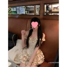 ����ǧ��д���һ������Ư�������ٽz�~���������ȹ�ɼ��׾d��q