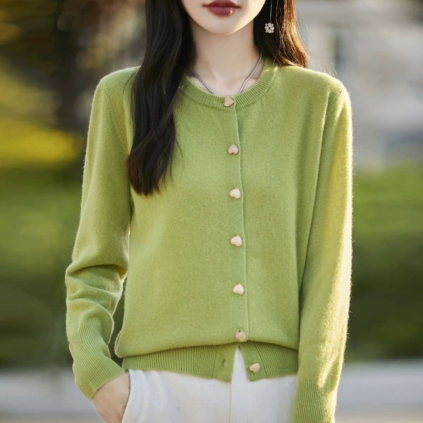 Fruit green