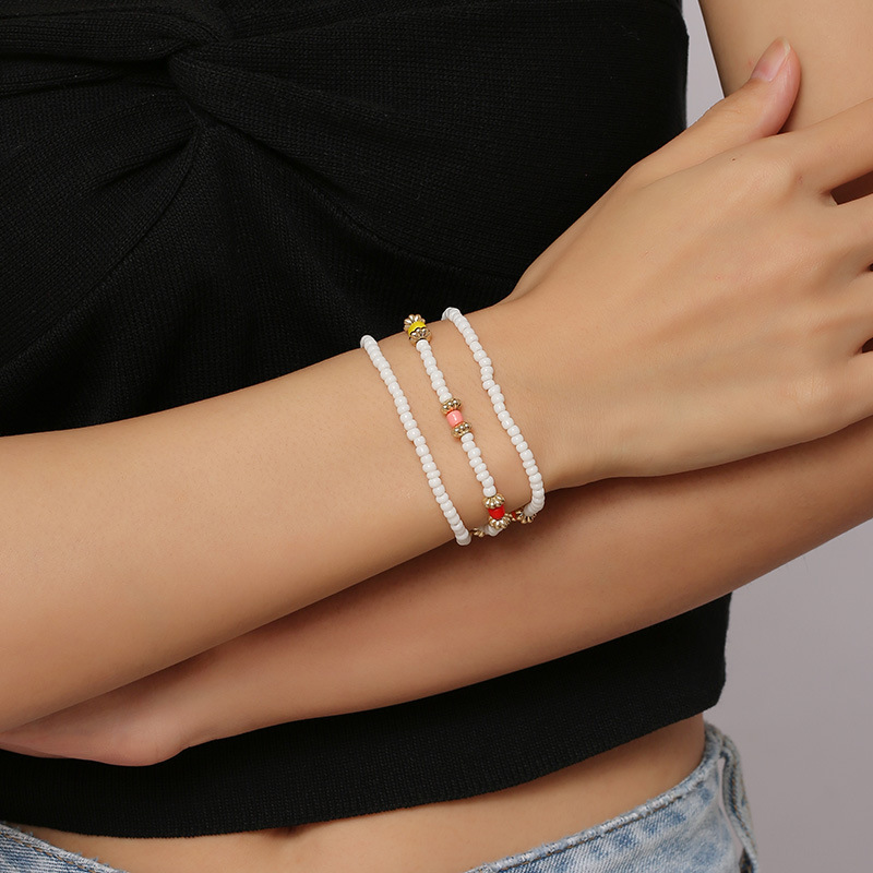 Böhmisches Handgemachtes Farbgetrenntes Mehrschichtiges Reisperlenarmband Kreativer Trend Gewebter Schmuck display picture 2