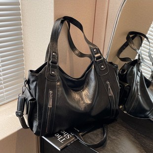 �᎛�C܇��Ů��Ƥ���W���r�д������μ�б������а�bags���s�r��