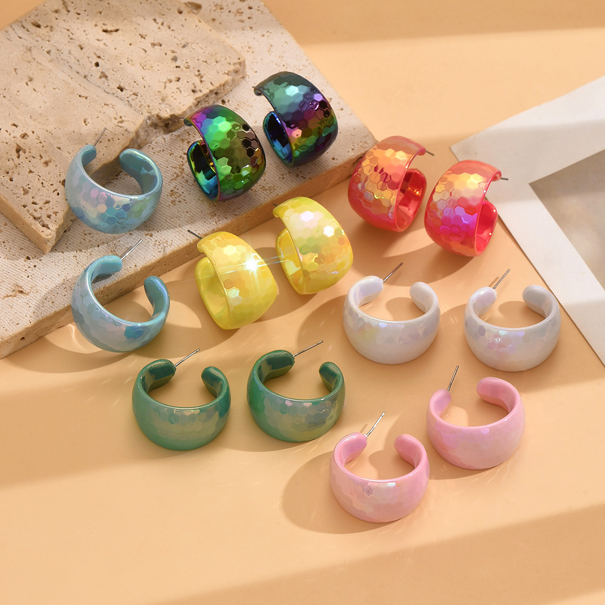 Fashion Earrings European and American Magic Color Wide C Acrylic Earrings Exaggerated Geometric Distinctive Earrings Ear Jewelry for Women