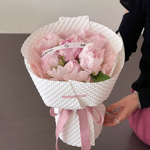 New high-grade waterproof puff three-dimensional embossed paper Fenghua art paper flower bouquet wrapping paper kapok paper floral art