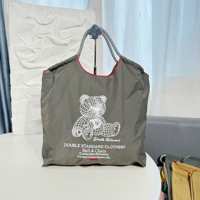 ホット販売女性の大容量ショッピングエコバッグナイロントートボールチェーン刺繍ショルダーキャンバスバッグ|undefined