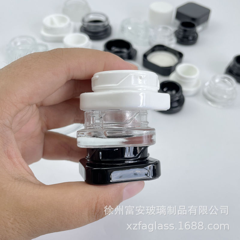 玻璃膏霜瓶分装瓶 白瓷眼霜瓶 9g方形压旋瓶 三格压旋盖大麻瓶