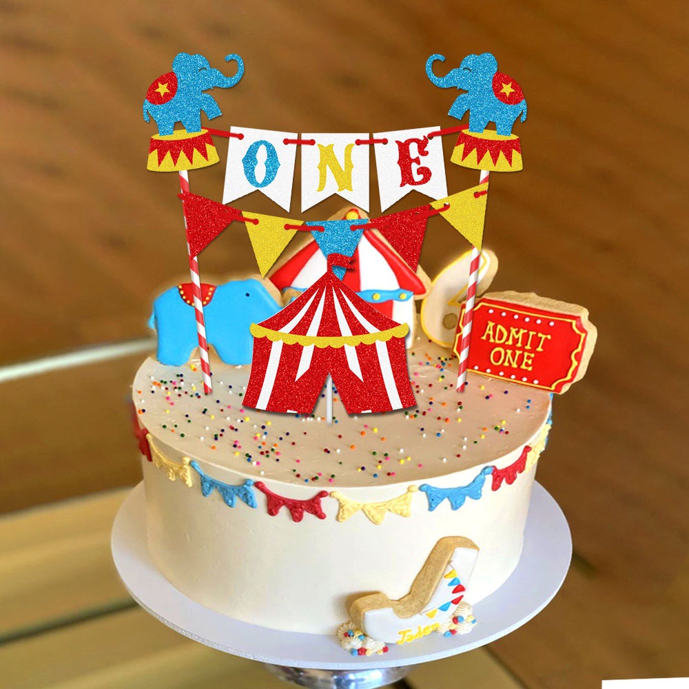 Amazon Hot Sale Circus Carnival Un aniversario de pastel Plug-in Kids Playground Decoración de pastel de cumpleaños
