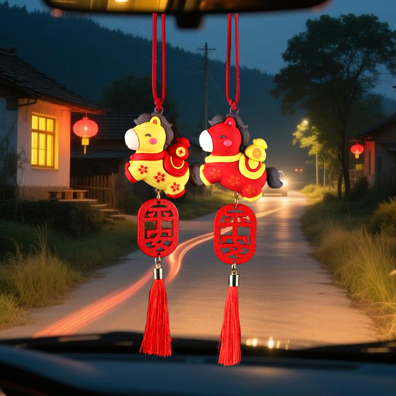 Año del Caballo nuevo colgante de automóvil todo el camino seguro colgante de espejo retrovisor interior colgante de dibujos animados creativo colgante decoración