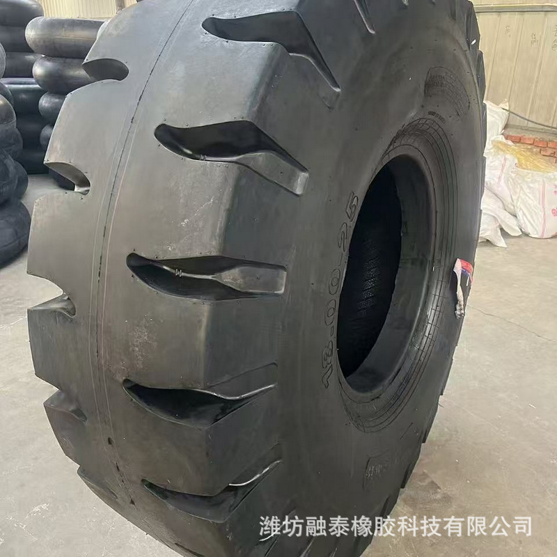 高抗载1800-25 1400-24 1200-24港口叉车正面吊轮胎 工程机械轮胎