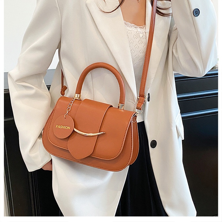 Damenhandtasche Sommer 2025, neues Modell, einfarbig, trendige Tasche mit Smiley-Gesicht, vielseitig, schlicht und elegant, einzeln erhältlich_voghion.com