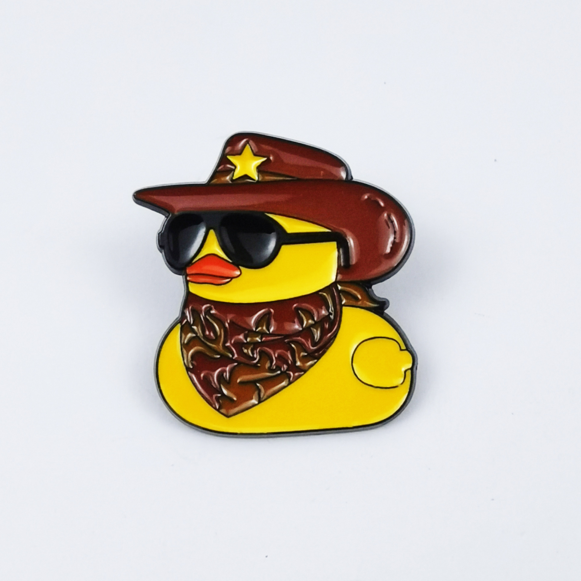 Broche con forma de pato amarillo frito fresco transfronterizo, bolso de pareja de dibujos animados lindo, accesorios fijos, pines de placa de aleación