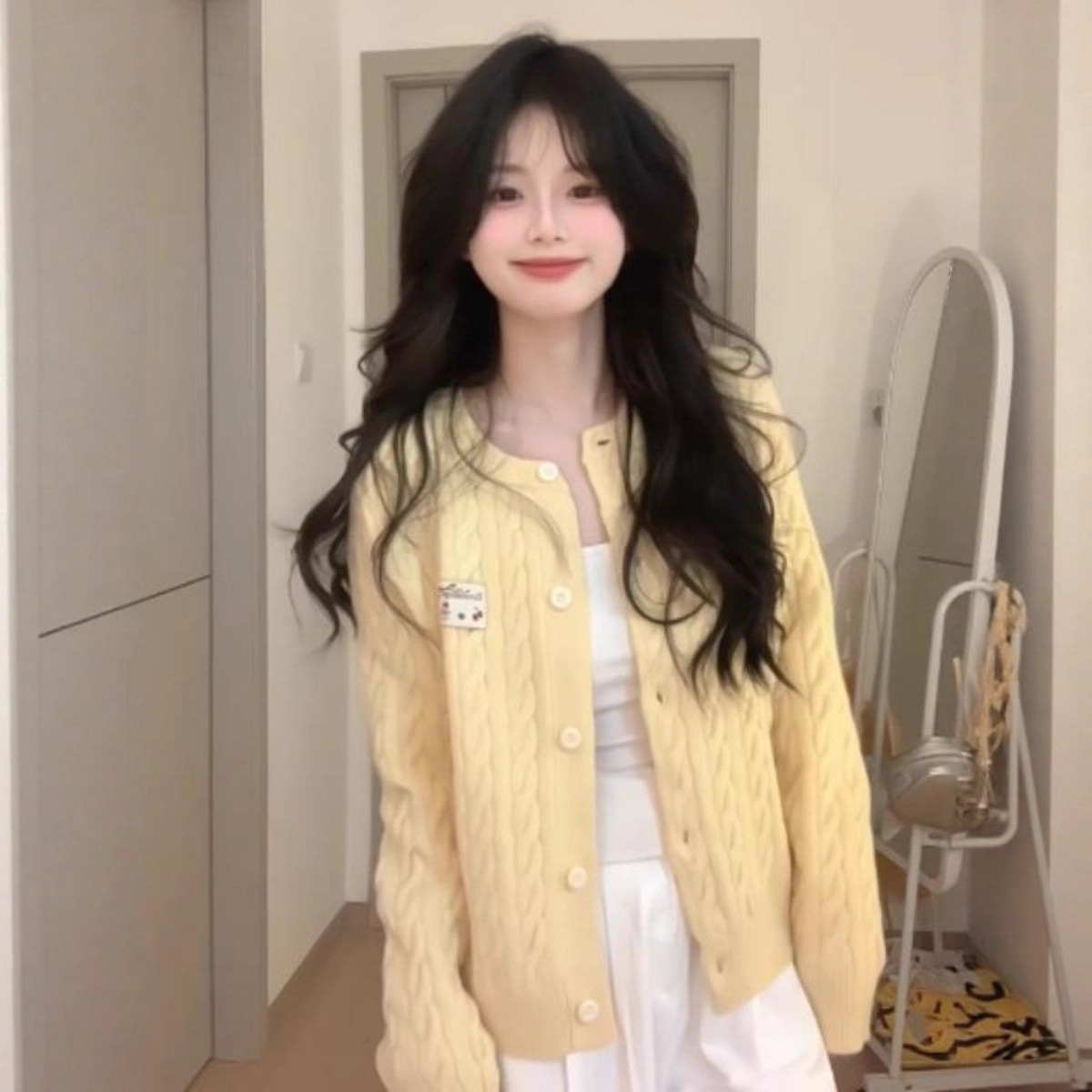 Shanli Dadi Yellow Cardigan Knitted Jacket Women's 2025 New Spring and Autumn Twist Sweater Lazy Style Top Korean Style