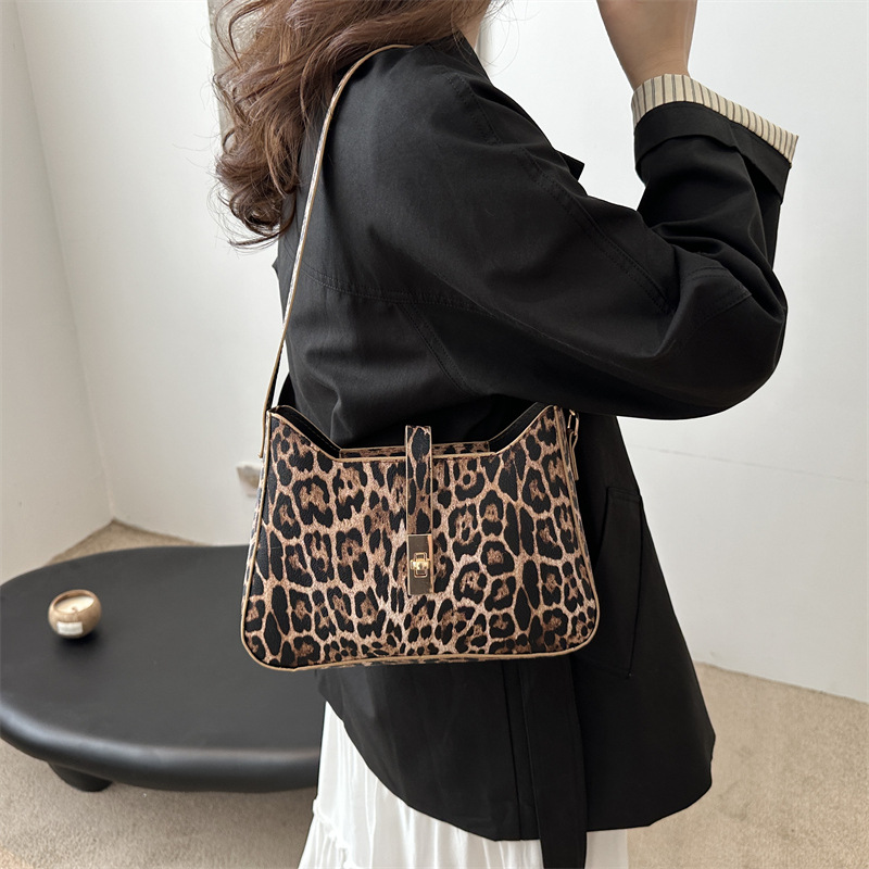 Bolso de leopardo de alto valor de cara nicho para mujeres 2024 nuevo popular bolso de brazo de hombro de estilo caliente bolso de mano