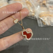 ��Һ��J��Ů���18Kõ����ؐĸ�U�յ����i����p��С���߼�