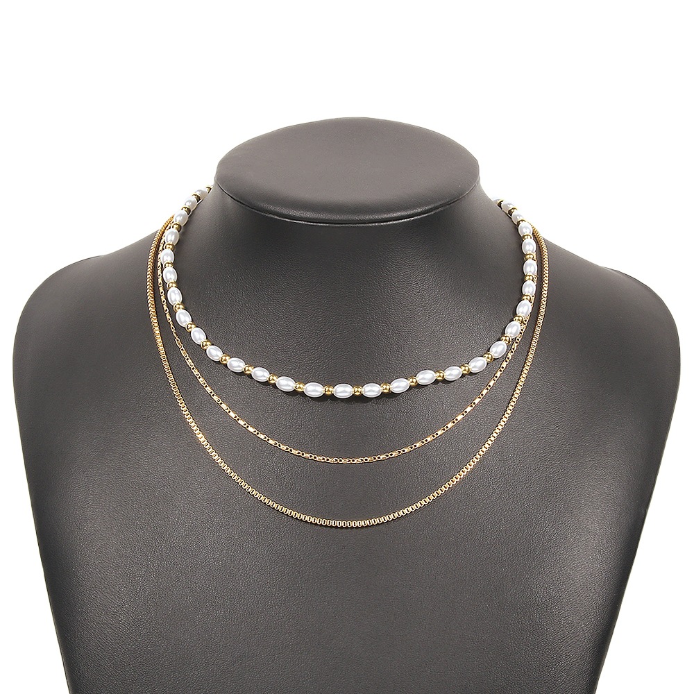 Simple Niche Design Sense Multi-layer Necklace Geometric Imitation Pearl Chain Necklace display picture 8