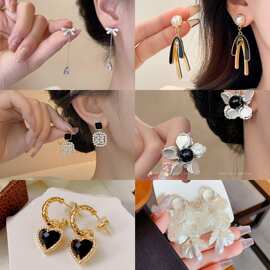 925银精致不规则高级感镶钻爱心花朵耳钉时尚气质冷淡风耳环