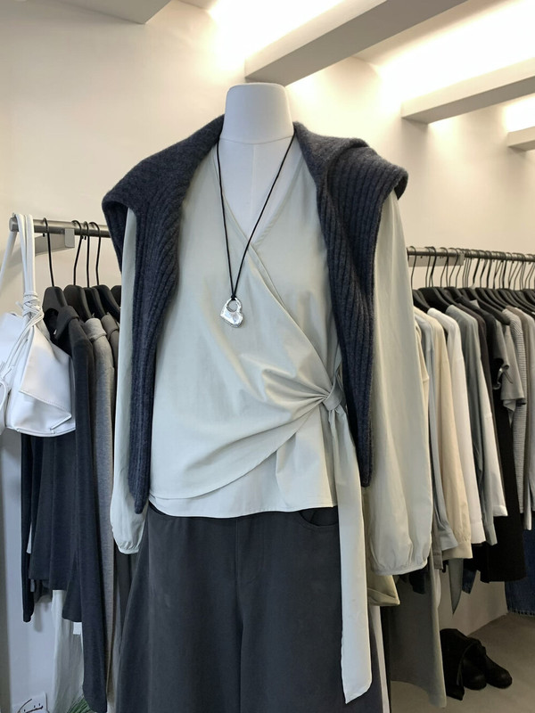 【MISS密思家正品店】极简气质侧边系带假一片式小衫女装33722|undefined
