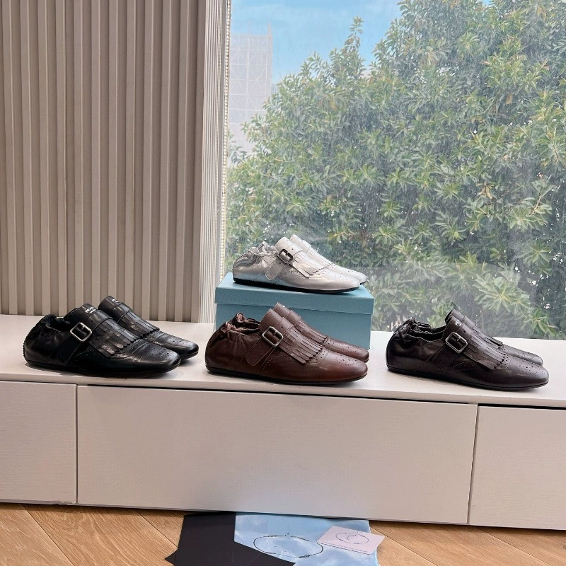 Высококачественная обувь PRD*25SS Walking Retro Flow Caves Calc Cowing Cowing Platform Mueller Smal Drag Shoes