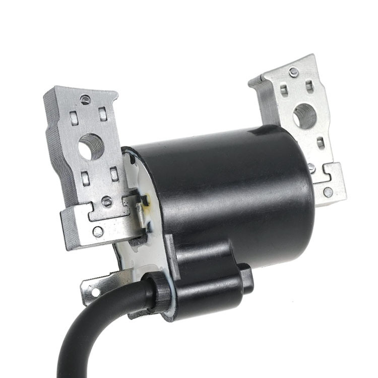 Bobina de ignición de los accesorios del cortacésped de los accesorios de la sierra de cadena del cortacésped 21121-2086 FC420VAM121820