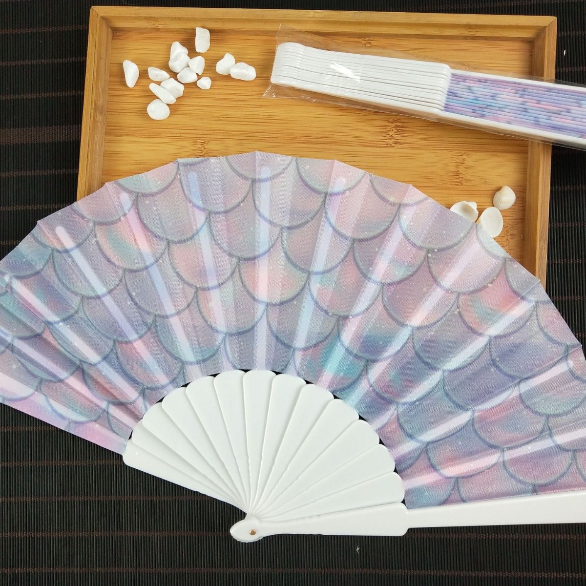 Hay en stock pequeño ventilador de fractura de plástico fresco Flamingo ventilador Oxford paño tema creativo ventilador plegable