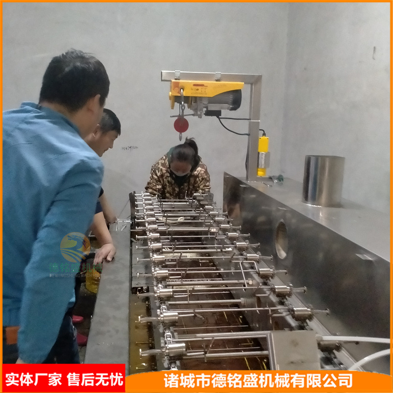 挂钩式蹬条的金丝馓子油炸锅 炸小馓子油炸机 装油130斤小馓子机