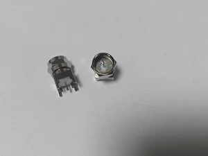 F разъем с наружной резьбой, прямое гнездо к печатной плате, 4 контакта, диаметр 9,5 мм*7,8 мм*4 мм*17 мм