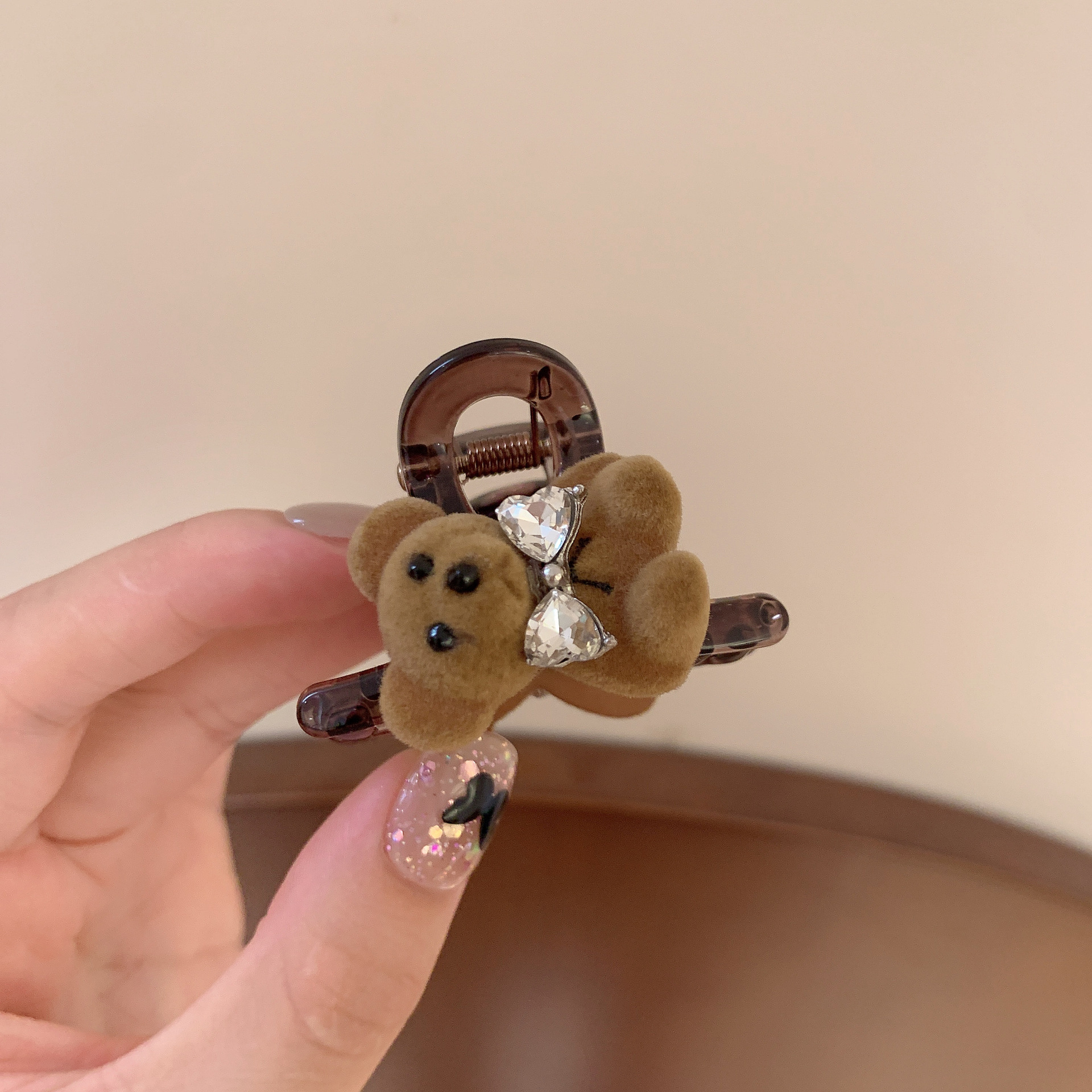 1333 Paradise Series Waving Bear Biscuit Gemstone Hairpin Hairpin Side Clip