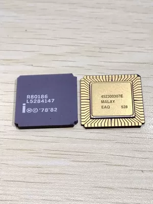 R80186 LCC integrated circuit IC chip electronic components integrated block patch LCC (Elektron komponentlər) - r80186