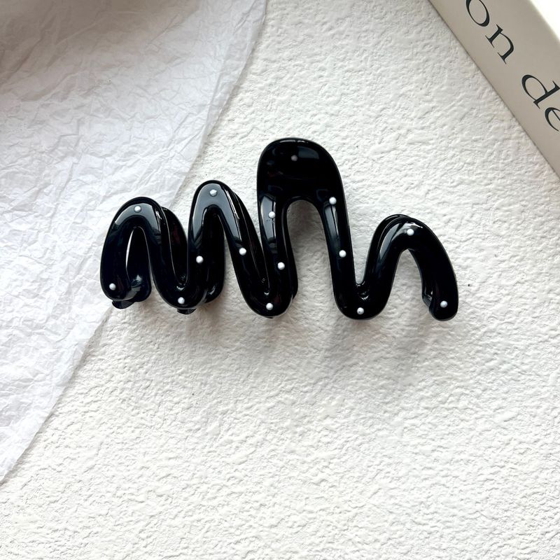 フランスのシンプルな白黒の波点は高級感の大きいサイズの新型のヘアピンを挟みます。|undefined