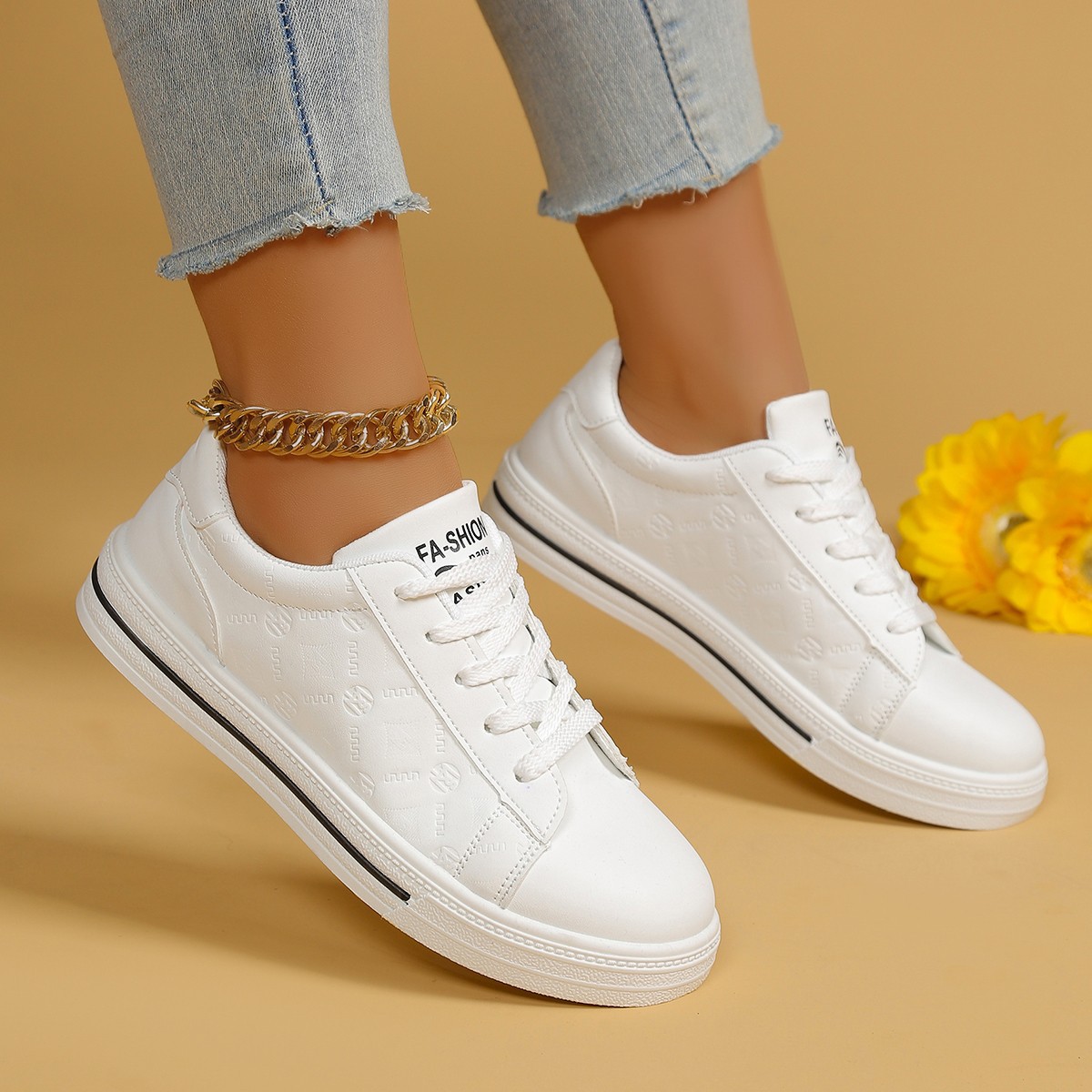 Zapatos blancos de todo fósforo mujer 2025 primavera nuevo estudiante color sólido zapatos casuales zapatillas de deporte zapatos deportivos bajos tendencia ultraligera