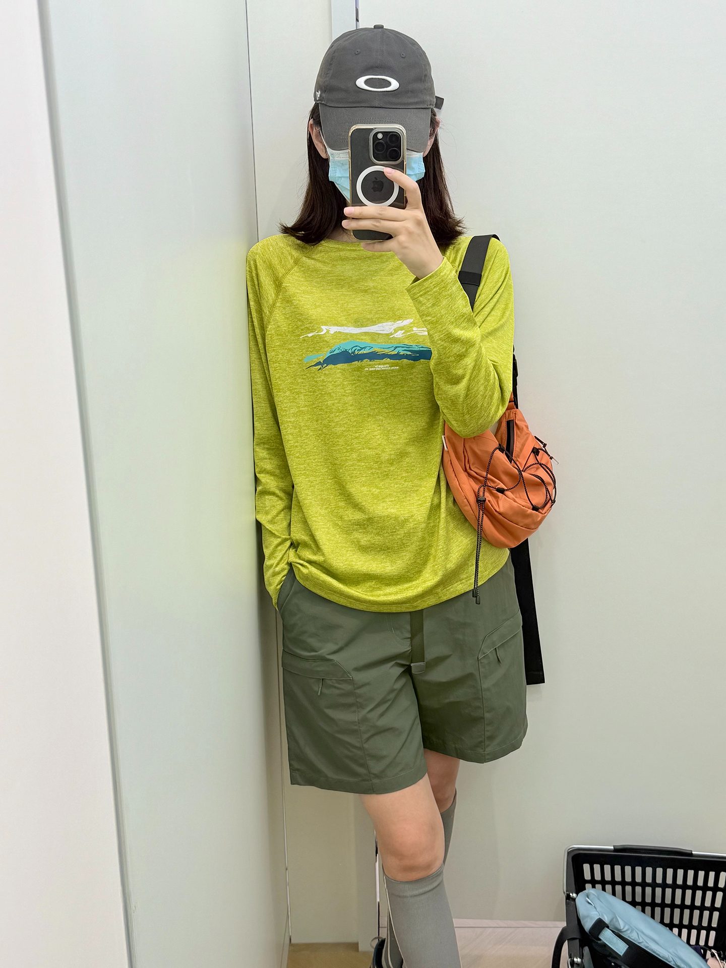 Lightweight Moisture-Wicking Quick-Drying Clothing for Women and Men, Autumn Breathable Sun Protection Long-Sleeved T-Shirt, Outdoor Hiking Badminton Clothing