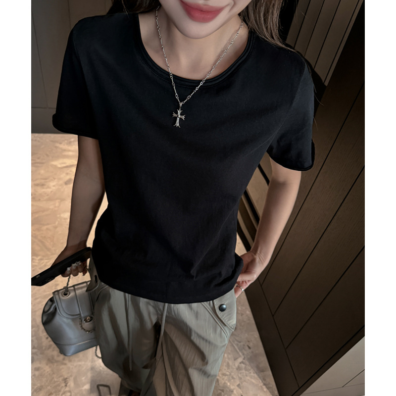 검은색