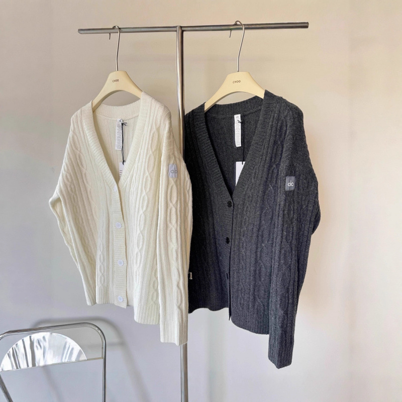European and American Retro Alo25 New Autumn and Winter Cable Twist Knit High-Neck Cardigan Retro Twist Pattern European and American Retro Alo25 New Autumn and Winter Cable Twist Knit High-Neck Cardigan Retro Twist Pattern