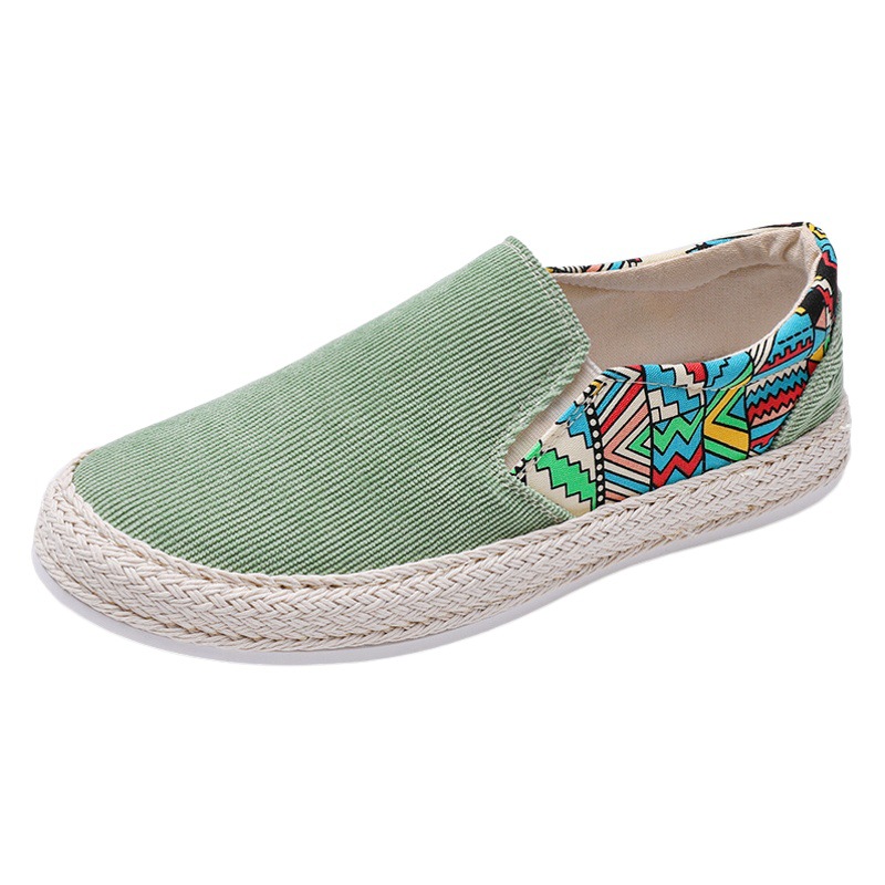 Zapatos de tela para hombre, novedad primavera 2025, transpirables, casuales, sin cordones, suela de mil capas, hechos a mano, zapatillas de lona estilo Pekín antiguo para hombre
