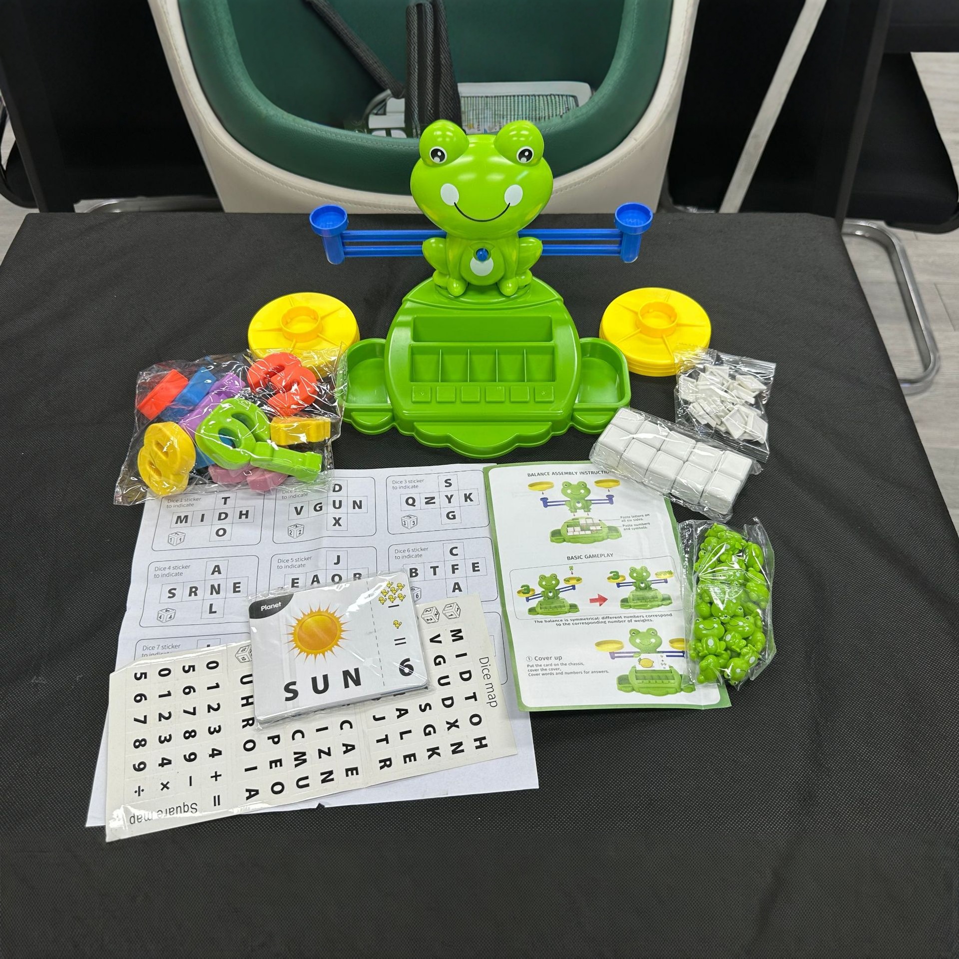 Rana doméstica transfronteriza balance matemático juguete intelectual desarrollo cognitivo manual cerebro infantil juguete de puzzle