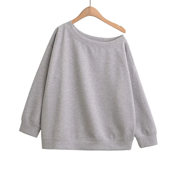 24500 light gray sweatshirt