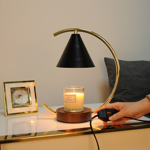 Aromatherapy melted wax lamp Nordic ins girl bedroom bedside counter lamp warm romantic light luxury retro melted candle table lamp