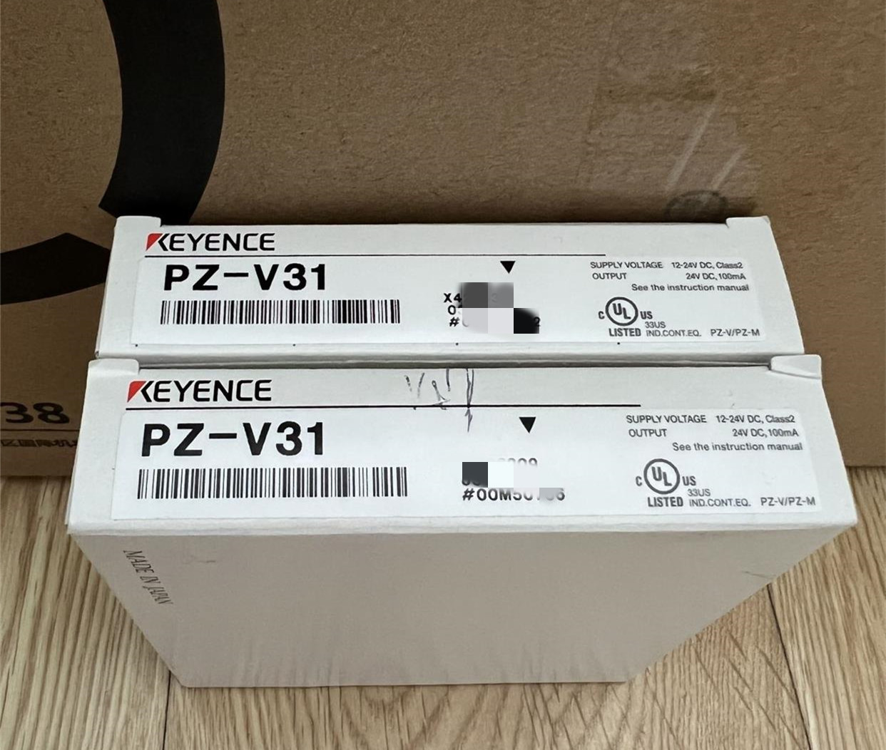 KEYENCE基恩士光电传感器PZ-V33全新原包装实物拍摄现货