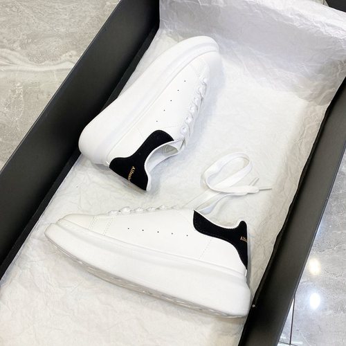 Heel-white casual sports shoes for men and women, spring, autumn, winter, height-increasing, fashion, versatile, couple's shoes, Instagram trendy.