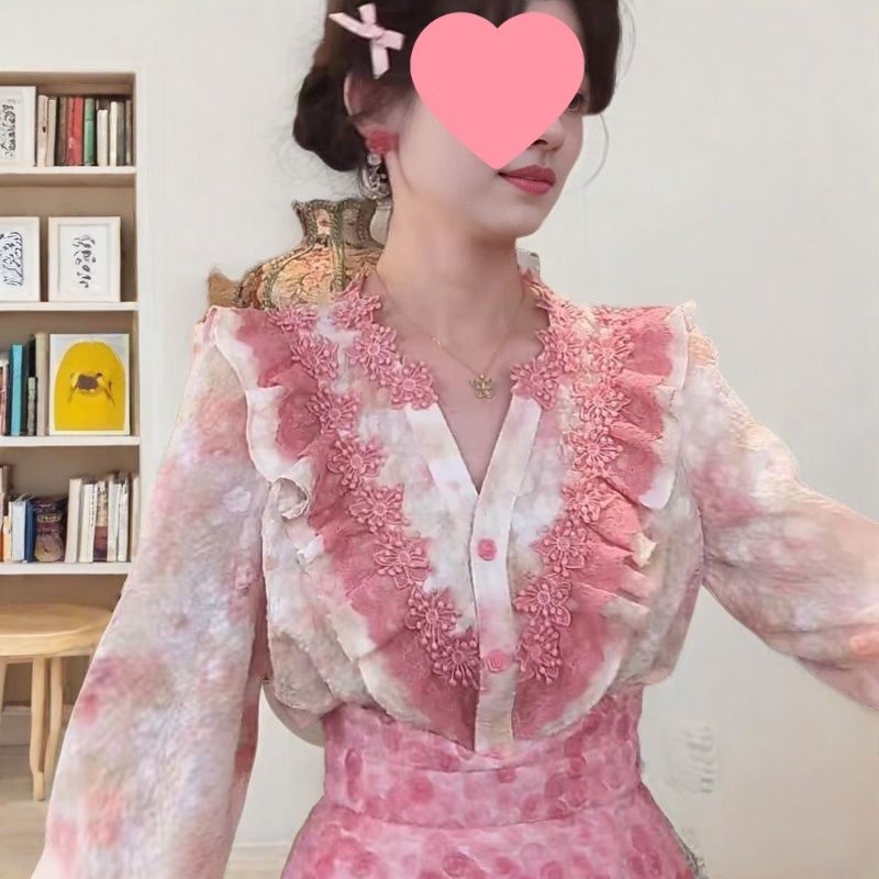 Spring lace long-sleeve