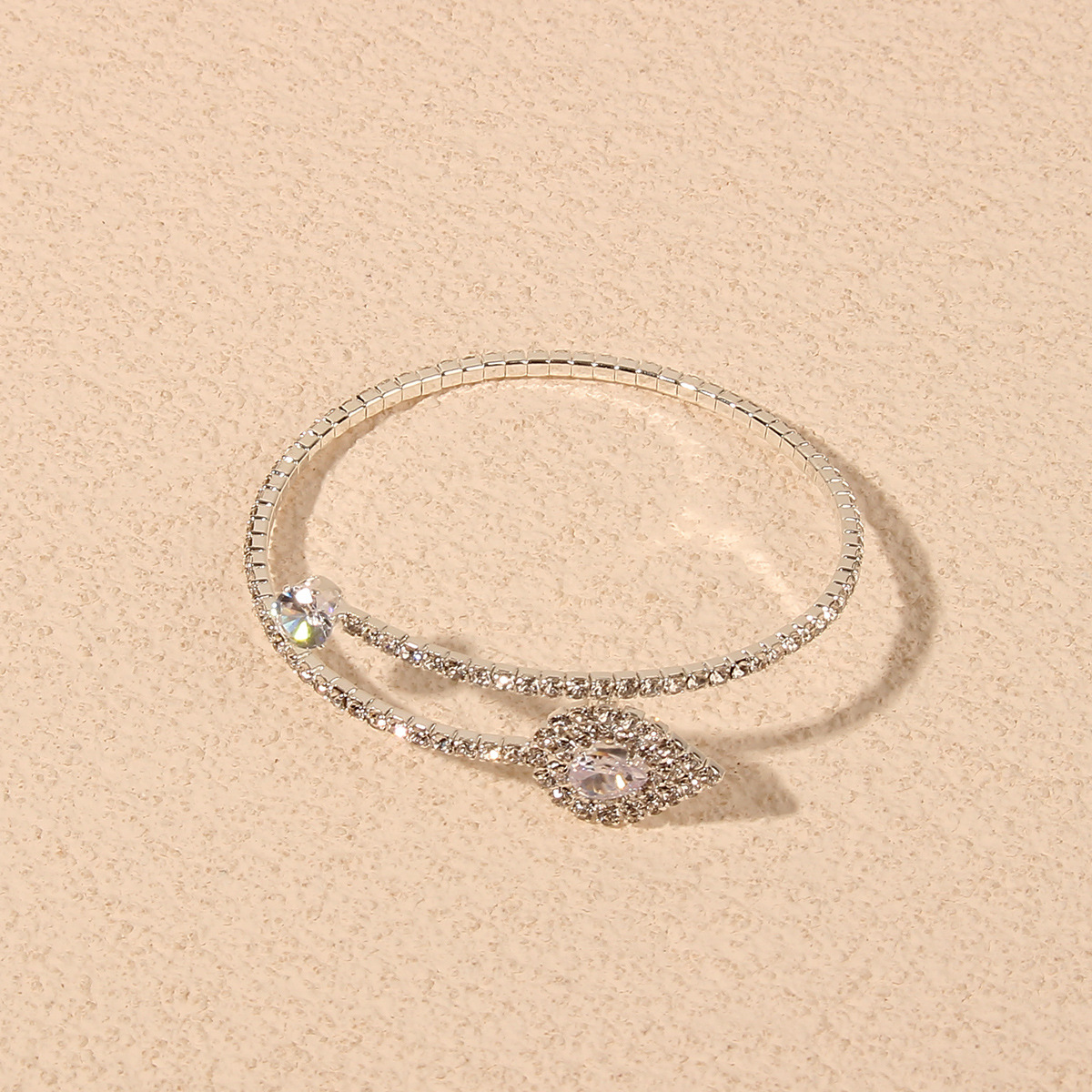 Rhinestones Inlay Material Elegant Shiny Water Droplets Metal Inlay Rhinestones Women's Bangle
