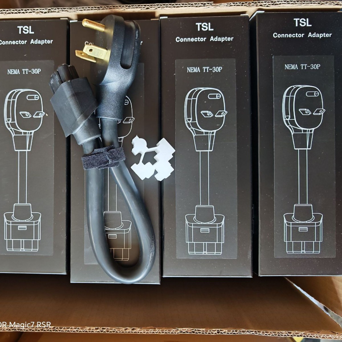 供应特斯拉转换插头转接头TT-30P10-30P10-50P6-30P6-50P