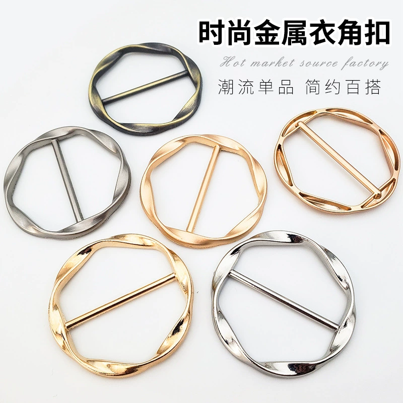 Весенне-летняя женская футболка Шелковый шарф Угловая Пряжка Простой стиль Брошь с пряжкой Аксессуары Ювелирные изделия Круглая Металлическая пуговица