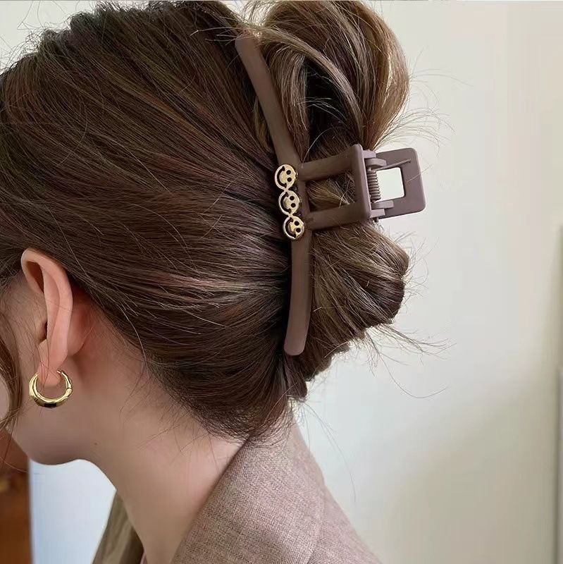 다크 브라운 클립 젖빛 스마일 (약 13cm)