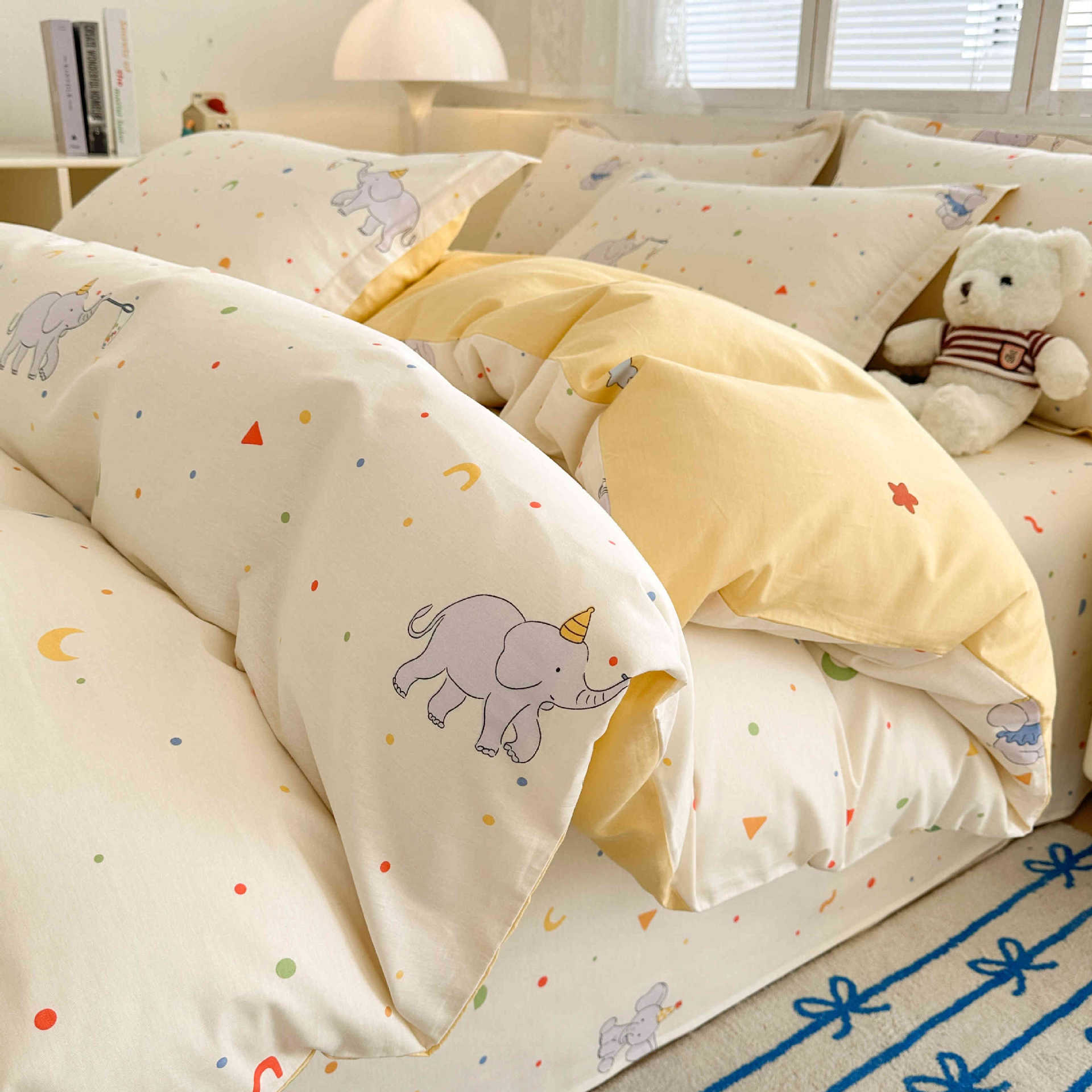 Juego de cuatro piezas de algodón fresco, juego de tres piezas de algodón, funda de edredón gruesa para el hogar, sábana de dormitorio, lijado, cama individual para estudiantes