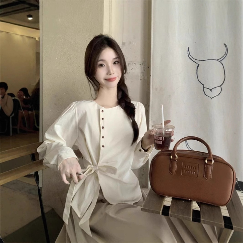 Crewneck Button Lace-up Bow Shirt Autumn plus size Fat Sister Western-style Design All-match Slim-fit Top for Women