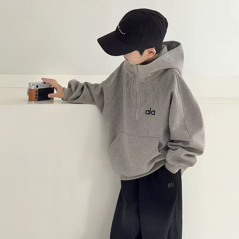 Boys' Hooded Sweatshirt Autumn Outfit, Stylish Street-Style Cool Top for Kids, 2026 New Model, Trendy Big Kids' Clothing for Boys Boys' Hooded Sweatshirt Autumn Outfit, Stylish Street-Style Cool Top for Kids, 2026 New Model, Trendy Big Kids' Clothing for Boys