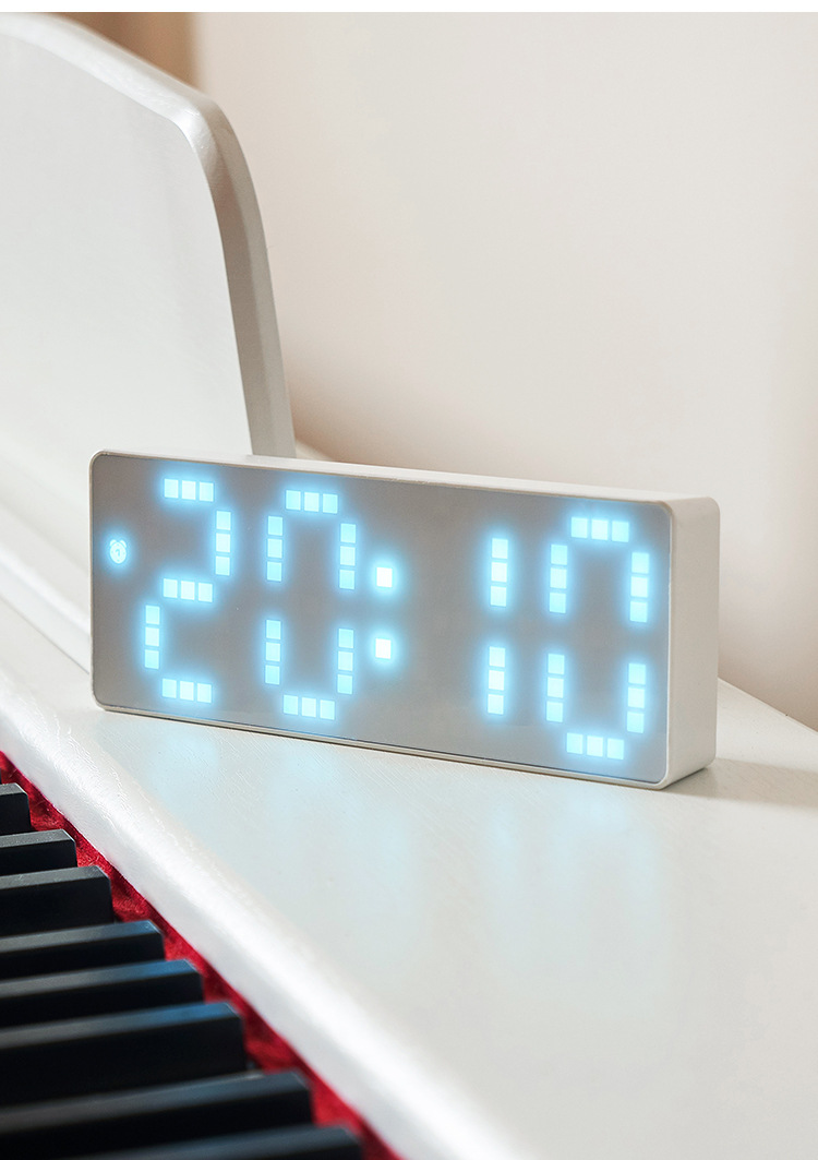 Casual Solid Color Plastic Alarm Clock display picture 1