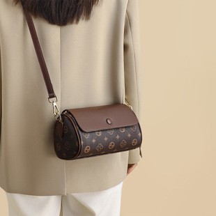 Ů��2026�¿��ļ�б���Ҹ��С�������e�߼��Іμ�AͲ����bags